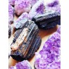 Turmalina en brut natural - mida gran | Protecció