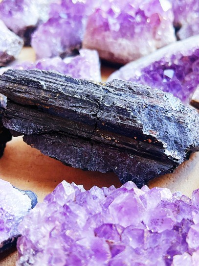 Natural rough Tourmaline - large size | Protection