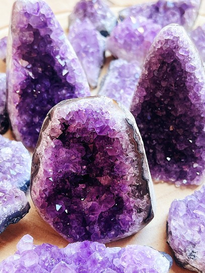Natural Amethyst druse