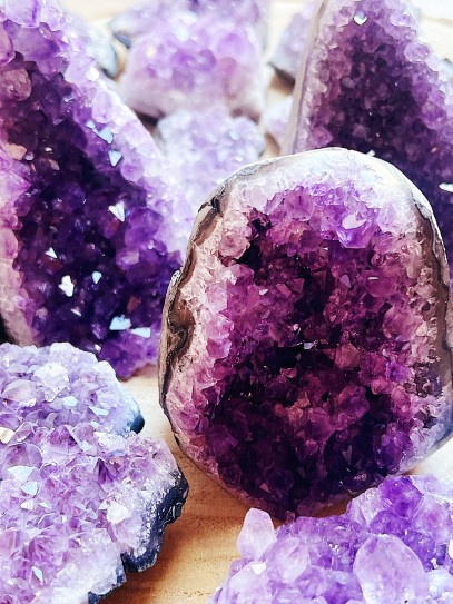 Natural Amethyst druse