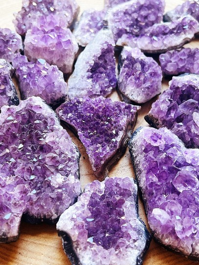 Natural Amethyst druses