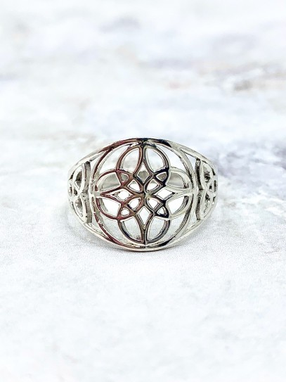 Celtic Knot 'Barthe' ring