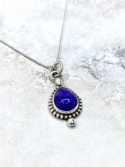 Collar 'Bali Tear' de Charoita