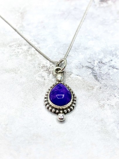 Collar 'Bali Tear' de Charoita