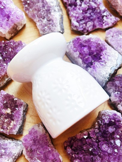 Quemador de aceites esenciales blanco