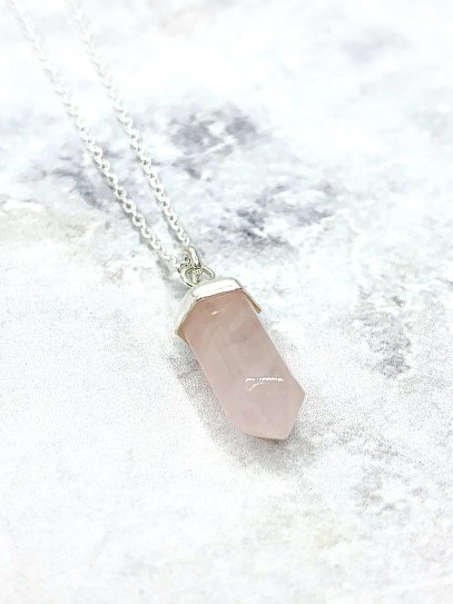 Rose Quartz 'Aishani' necklace