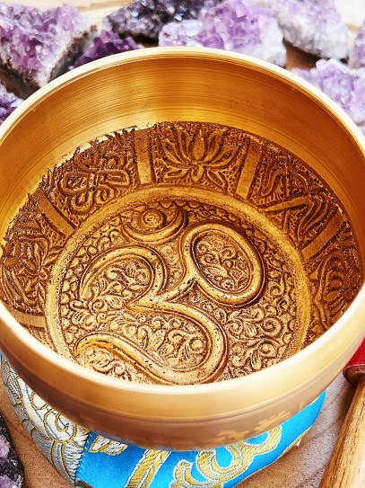 Tibetan singing bowl 7 metals of Om