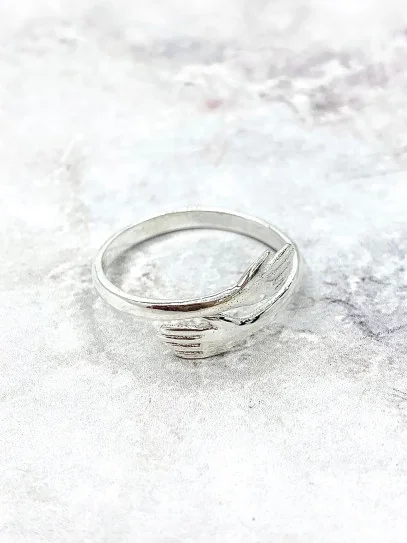 Hug ring: eternal love