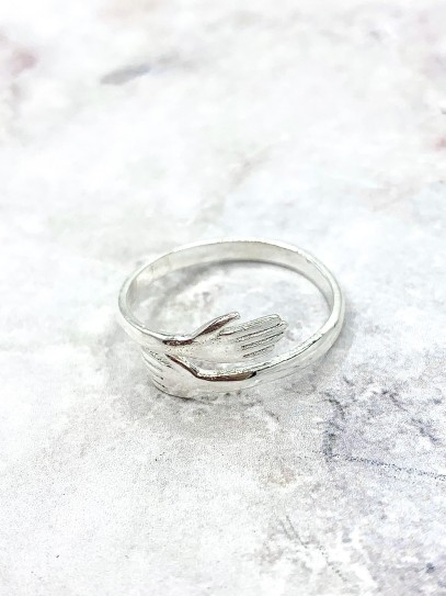 Hug ring: eternal love