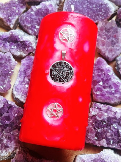 Velón ritualizado con talismán de Tetragamatón