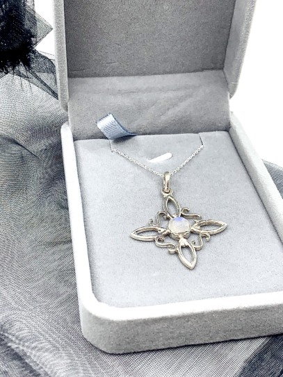 Estuche regalo de terciopelo gris - Collar