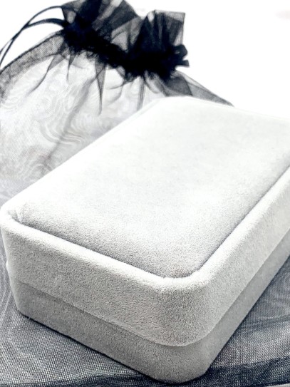 Estuche regalo de terciopelo gris - Collar