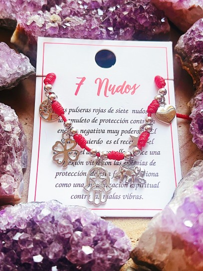 Pulsera de los 7 nudos de protección y charms de la suerte