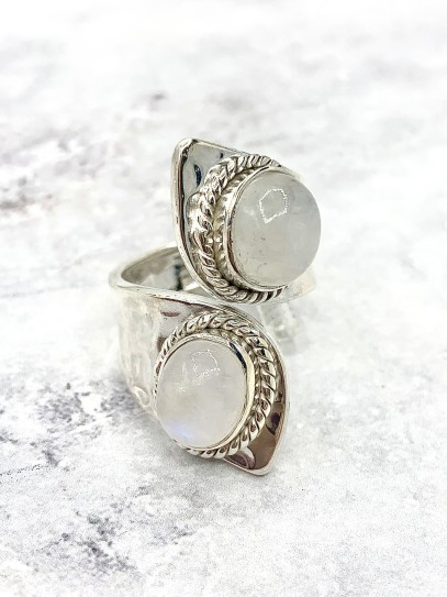 Anillo 'Achirana' de Piedra luna