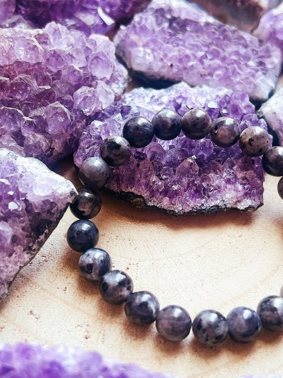 Pulsera 'Asha' de Labradorita 8mm | Protección e intuición