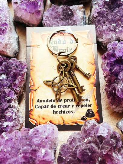 Witch's Knot talisman protective keychain