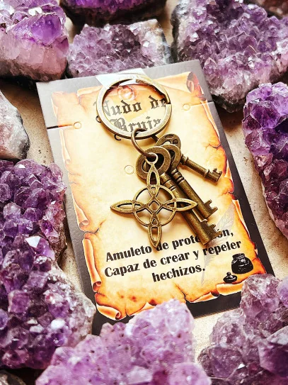 Llavero protector del talismán Nudo de Bruja