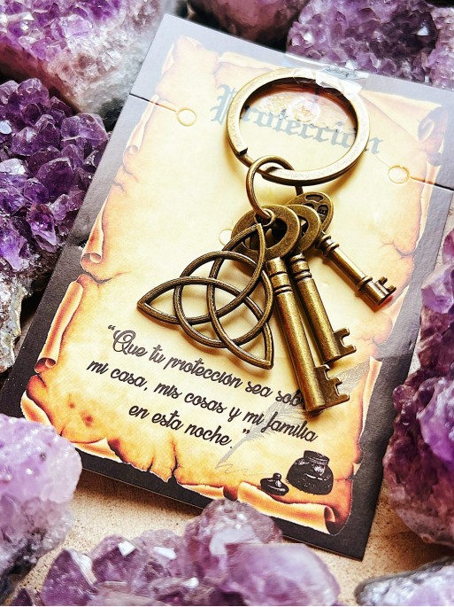 Celtic Triqueta Talisman Protective Keychain