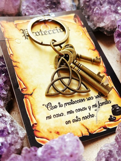 Celtic Triqueta Talisman Protective Keychain