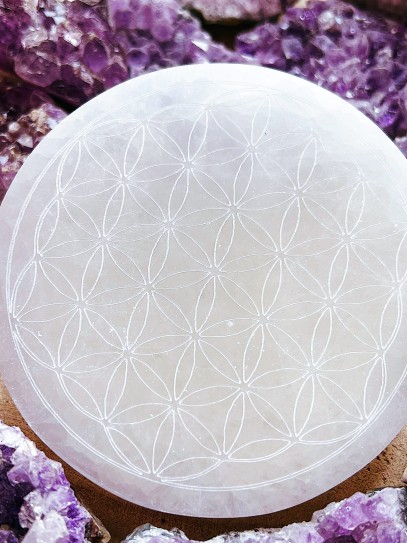 Selenite Plate with engraved the flower of Life