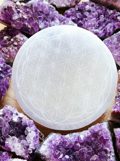 Selenite Plate with engraved the flower of Life