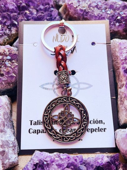 Witch's Knot talisman protective keychain