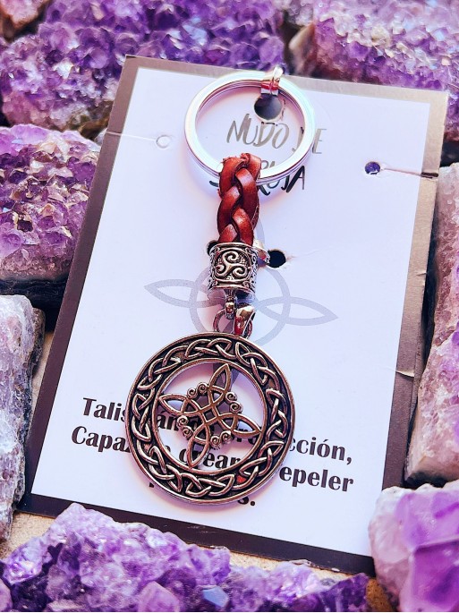 Witch's Knot talisman protective keychain