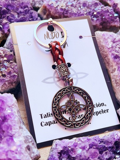 Witch's Knot talisman protective keychain