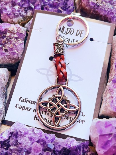 Witch's Knot talisman protective keychain