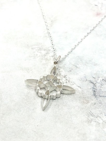 Witches Knot 'Agatha' mini necklace