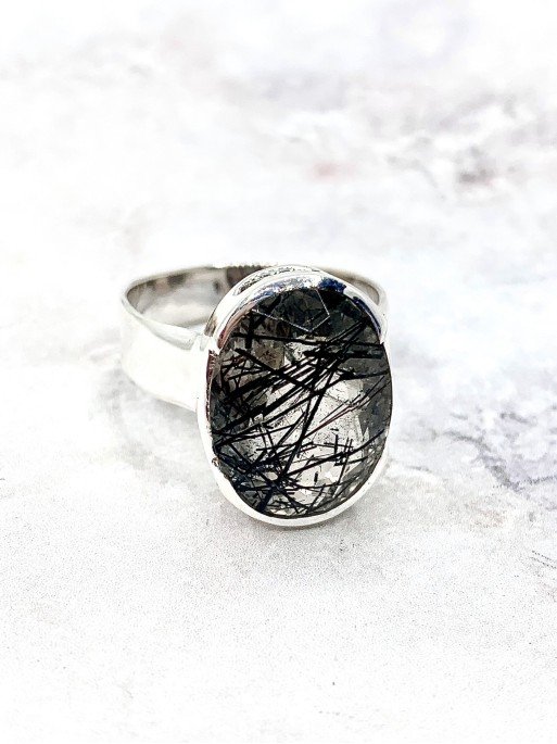 Anillo 'Vanisha' de Cuarzo rutilado con Turmalina