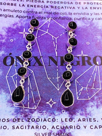 Pendientes 'Iniya' de Ónix negro