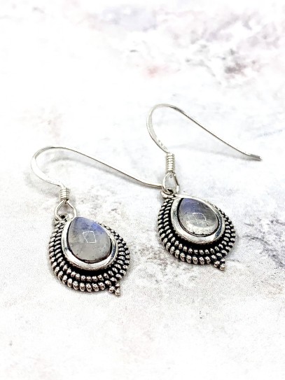 Pendientes 'Jivika' de Piedra luna