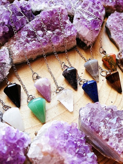 Péndulo curativo de Reiki de minerales