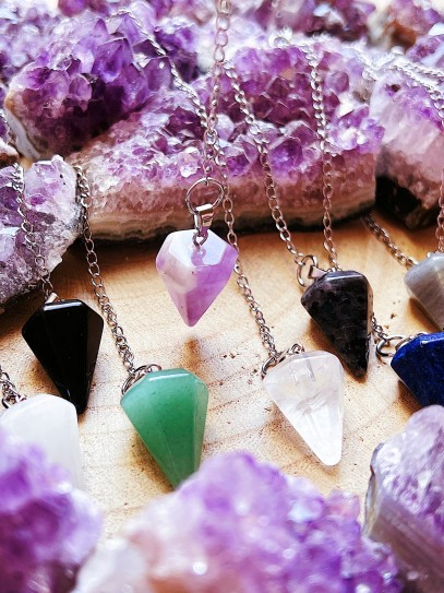 Péndulo curativo de Reiki de minerales